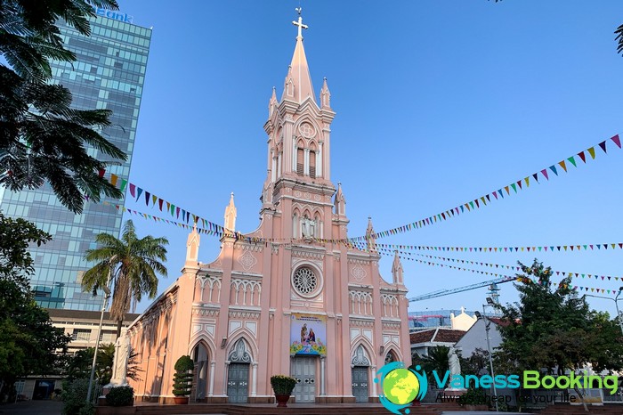  Nhà thờ Chính tòa Đà Nẵng là một trong những nhà thờ công giáo độc đáo nhất ở Việt Nam