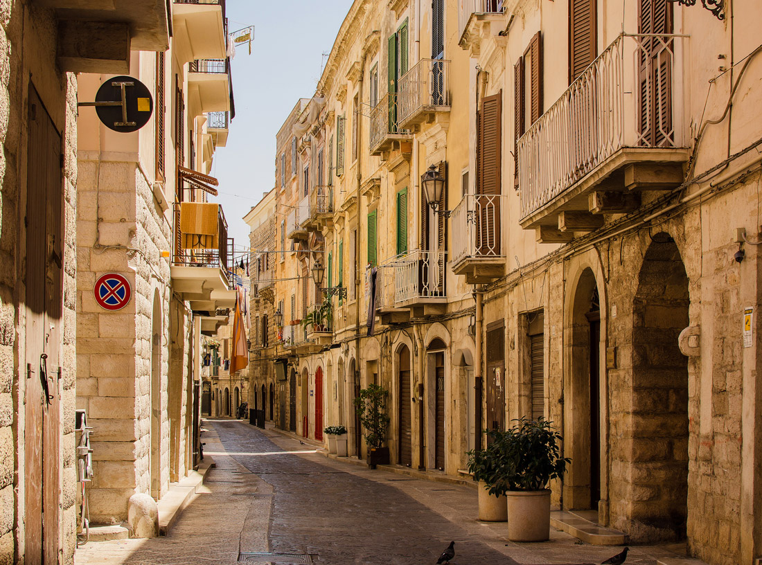 10 thị trấn đẹp nhất ở Puglia