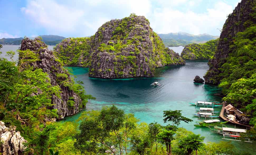 Boracay là một hòn đảo nhỏ ở Philippines, nổi tiếng với những bãi biển trong vắt