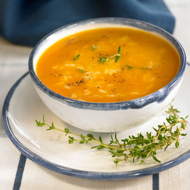 Sopa de Ajo - súp tỏi Madrid