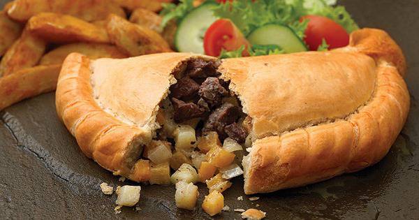 Món bánh kẹp Cornish Pasty được rất nhiều người yêu thích.